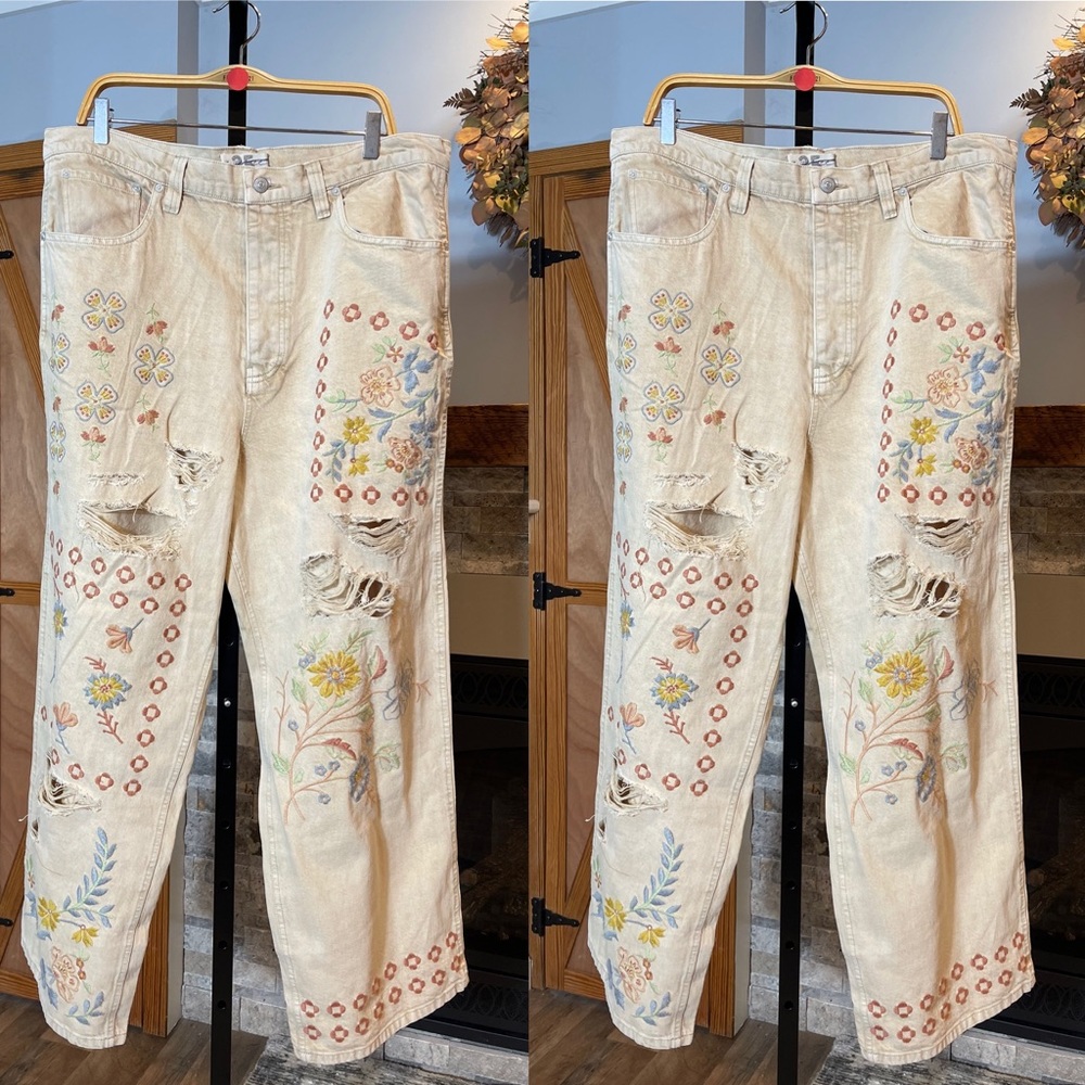 New Free People Kiss The Sky Patched Jeans - Picture 4 of 4